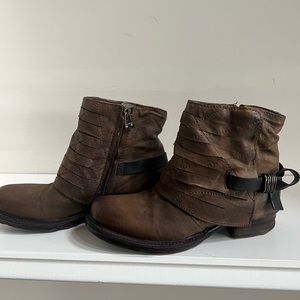 Size 39 (approx 9 US) AS 98 booties